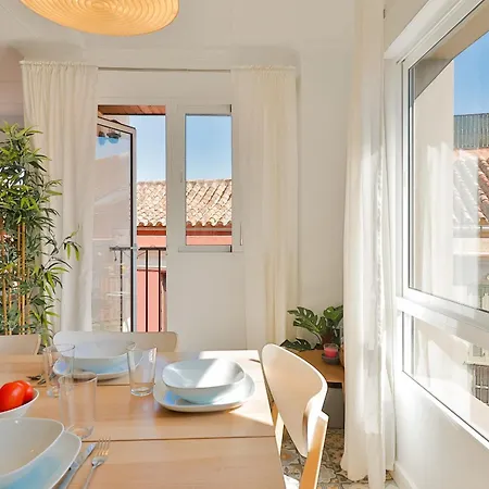 C89 - Luxurious Penthouse With Private Terrace *