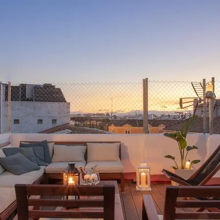 C89 - Luxurious Penthouse With Private Terrace Apartment