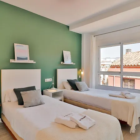 C89 - Luxurious Penthouse With Private Terrace Apartment *